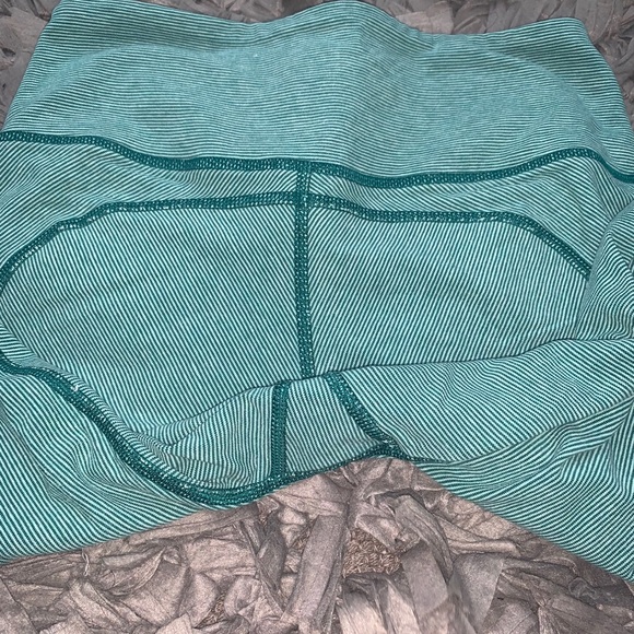 Lululemon stripe legging green - Picture 6 of 8